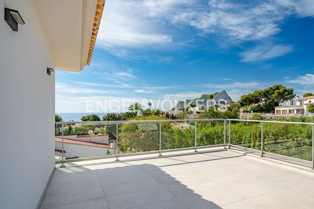 5 sovrum Villa till salu i Calpe / Calp med pool garage - 1 980 000 € (Ref: 8947558)