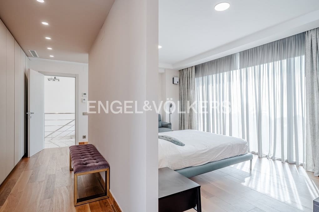 5 soverom Villa til salgs i Calpe / Calp med svømmebasseng garasje - € 1 980 000 (Ref: 8947558)