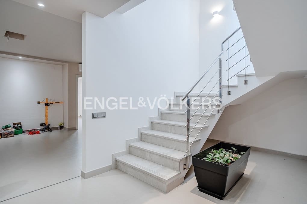 5 soverom Villa til salgs i Calpe / Calp med svømmebasseng garasje - € 1 980 000 (Ref: 8947558)