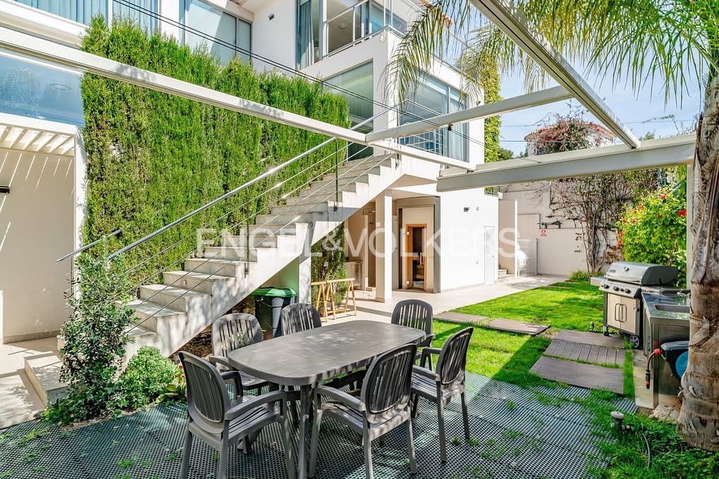5 soverom Villa til salgs i Calpe / Calp med svømmebasseng garasje - € 1 980 000 (Ref: 8947558)