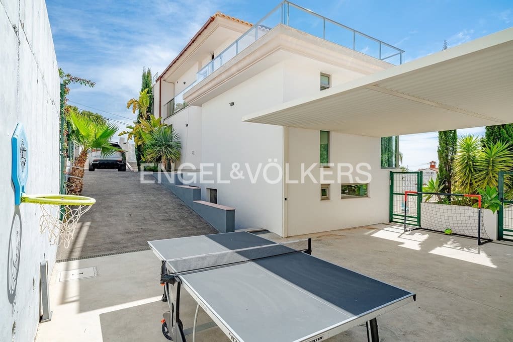 5 soverom Villa til salgs i Calpe / Calp med svømmebasseng garasje - € 1 980 000 (Ref: 8947558)