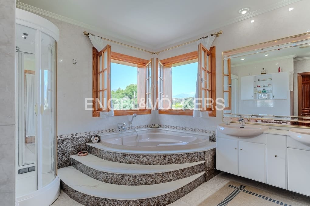 5 sovrum Villa till salu i Altea med pool garage - 1 990 000 € (Ref: 8981255)