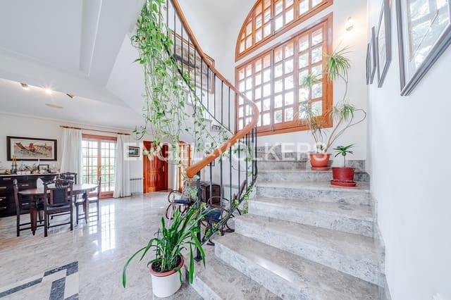 5 sovrum Villa till salu i Altea med pool garage - 1 990 000 € (Ref: 8981255)