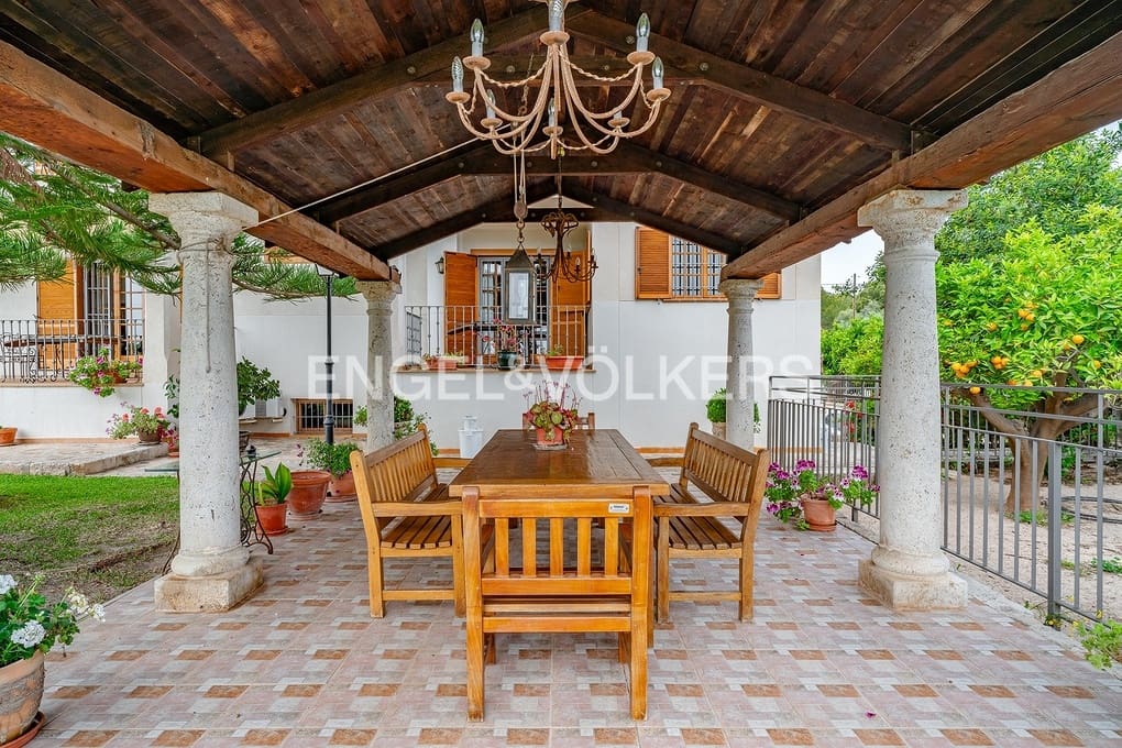 5 sovrum Villa till salu i Altea med pool garage - 1 990 000 € (Ref: 8981255)