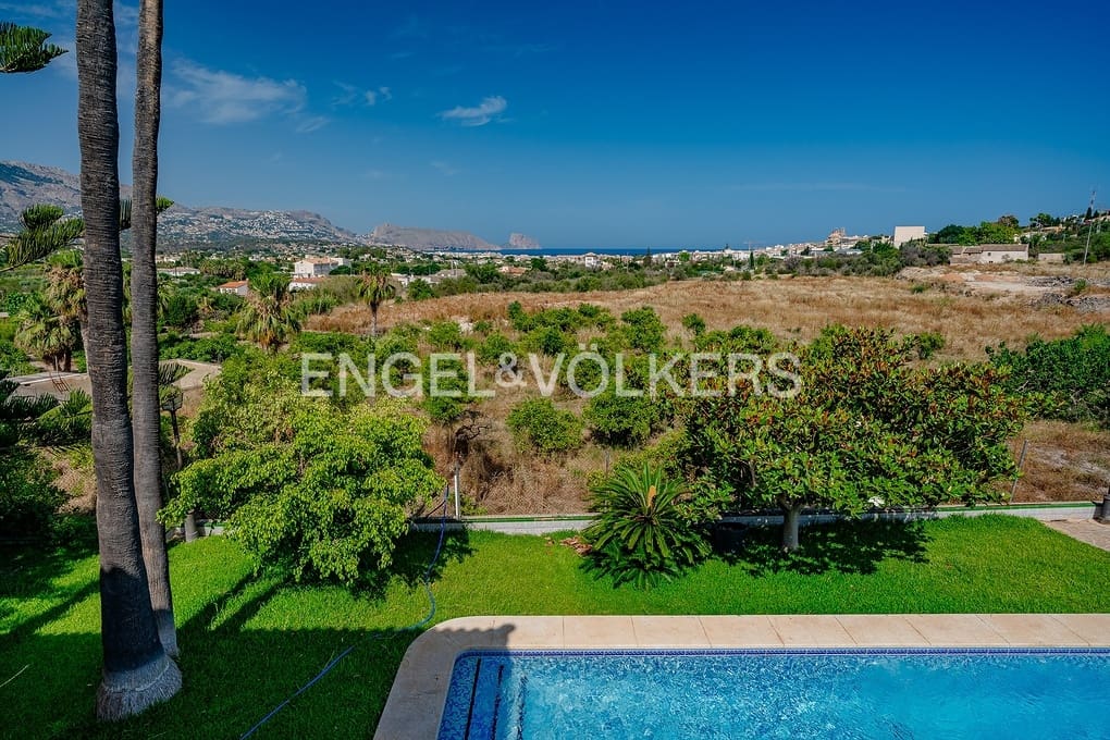 5 sovrum Villa till salu i Altea med pool garage - 1 990 000 € (Ref: 8981255)