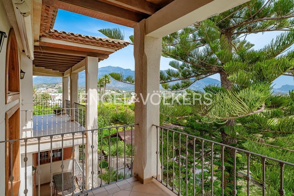 5 sovrum Villa till salu i Altea med pool garage - 1 990 000 € (Ref: 8981255)