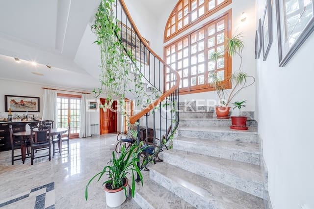 5 soveværelse Villa til salg i Altea med swimmingpool garage - € 1.990.000 (Ref: 8981255)