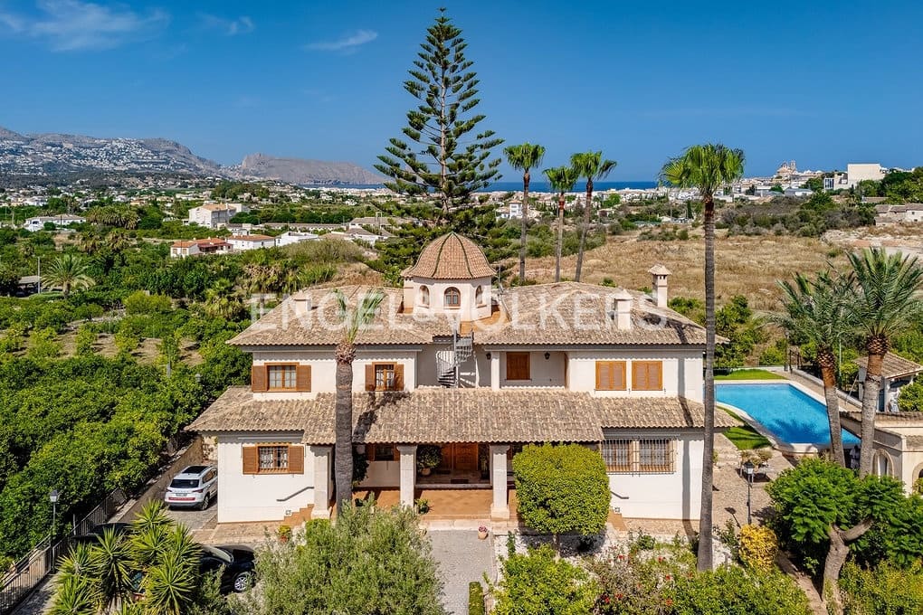 5 sypialnia Willa na sprzedaż w Altea z basenem garażem - 1 990 000 € (Ref: 8981255)