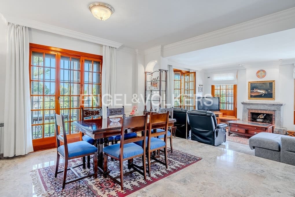 5 sypialnia Willa na sprzedaż w Altea z basenem garażem - 1 990 000 € (Ref: 8981255)
