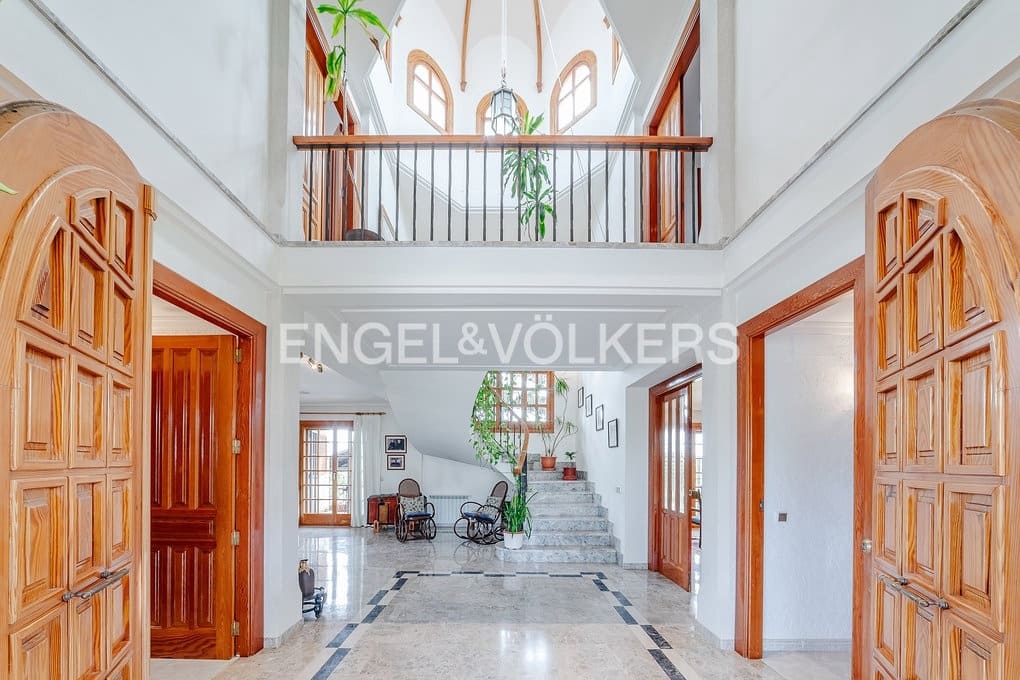 5 sypialnia Willa na sprzedaż w Altea z basenem garażem - 1 990 000 € (Ref: 8981255)