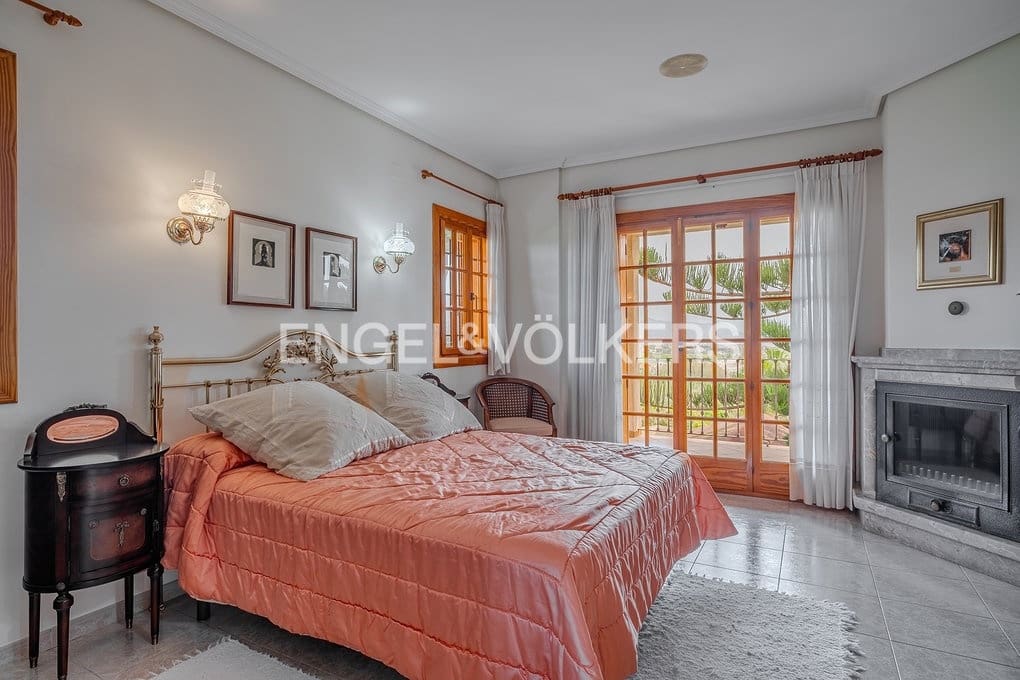 5 sypialnia Willa na sprzedaż w Altea z basenem garażem - 1 990 000 € (Ref: 8981255)