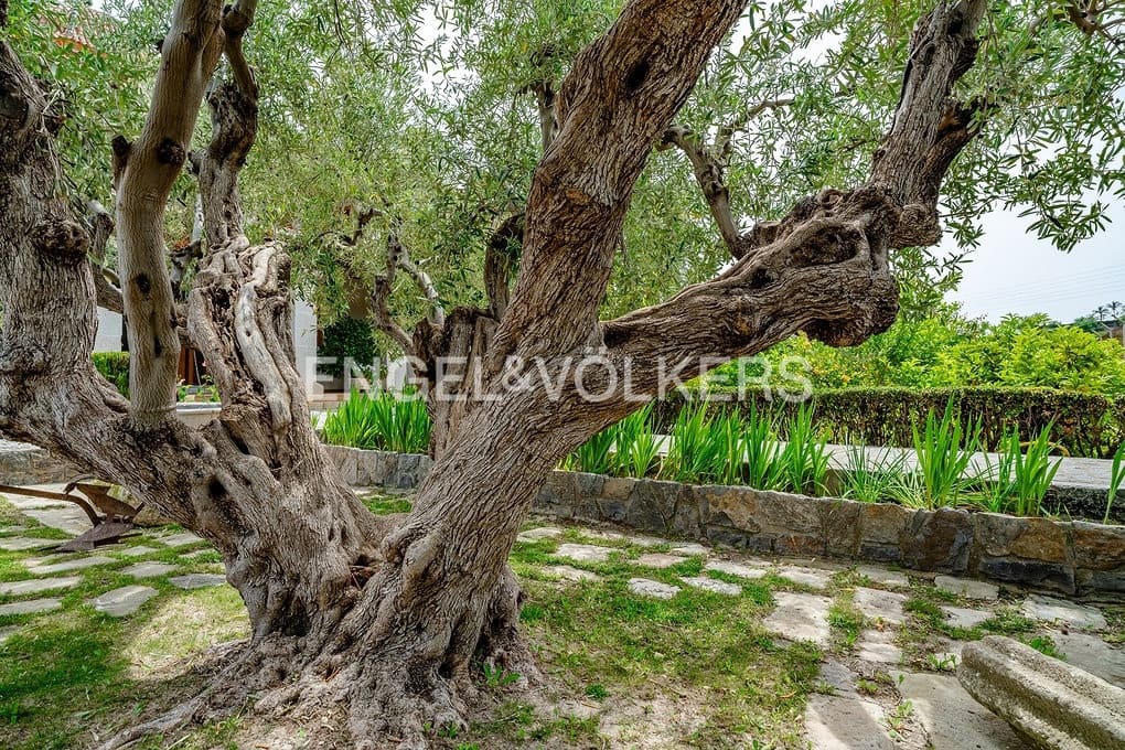 5 sypialnia Willa na sprzedaż w Altea z basenem garażem - 1 990 000 € (Ref: 8981255)