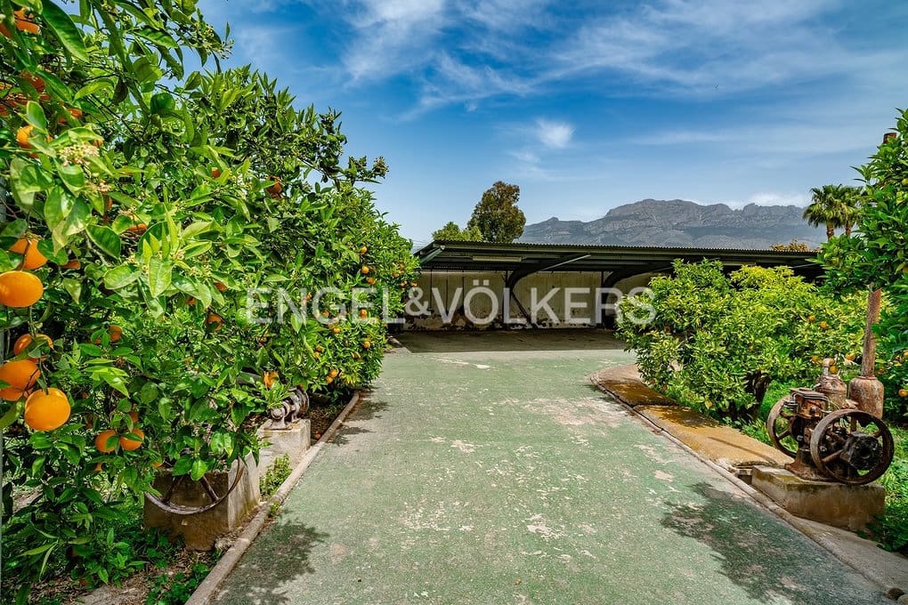 5 sypialnia Willa na sprzedaż w Altea z basenem garażem - 1 990 000 € (Ref: 8981255)
