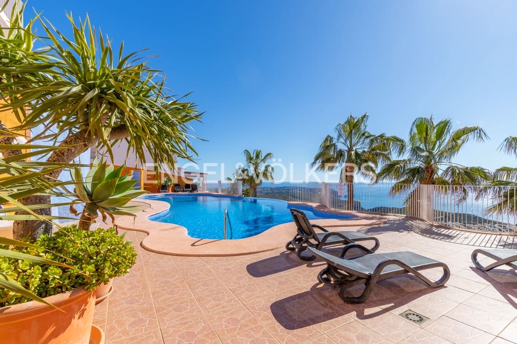 3 soveværelse Lejlighed til salg i Cumbre del Sol med swimmingpool - € 495.000 (Ref: 8992702)