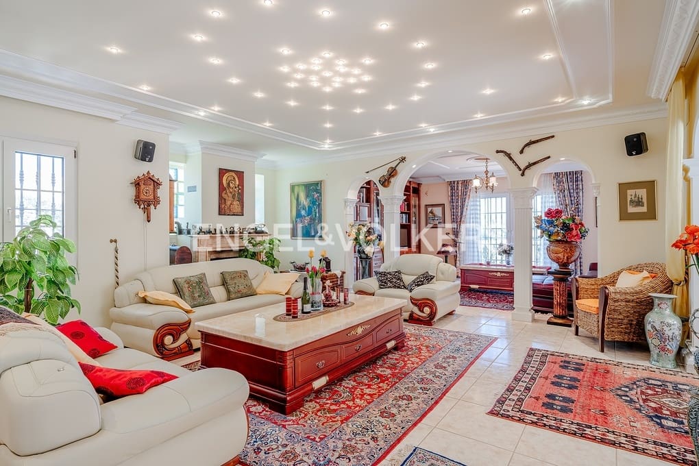 5 makuuhuone Huvila myytävänä paikassa Calpe / Calp mukana uima-altaan 
autotalli - 895 000 € (Ref: 9030543)