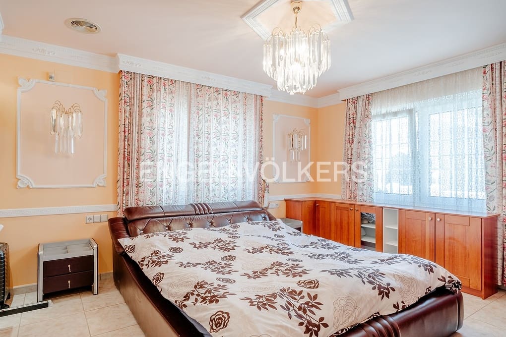 5 makuuhuone Huvila myytävänä paikassa Calpe / Calp mukana uima-altaan 
autotalli - 895 000 € (Ref: 9030543)