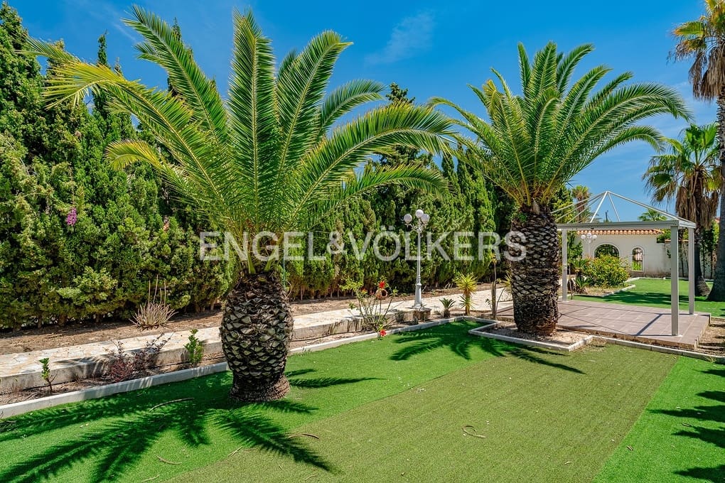 5 makuuhuone Huvila myytävänä paikassa Calpe / Calp mukana uima-altaan 
autotalli - 895 000 € (Ref: 9030543)