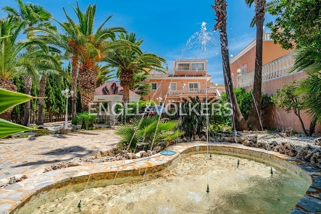 5 quarto Moradia para venda em Calpe / Calp com piscina garagem - 895 000 € (Ref: 9030543)