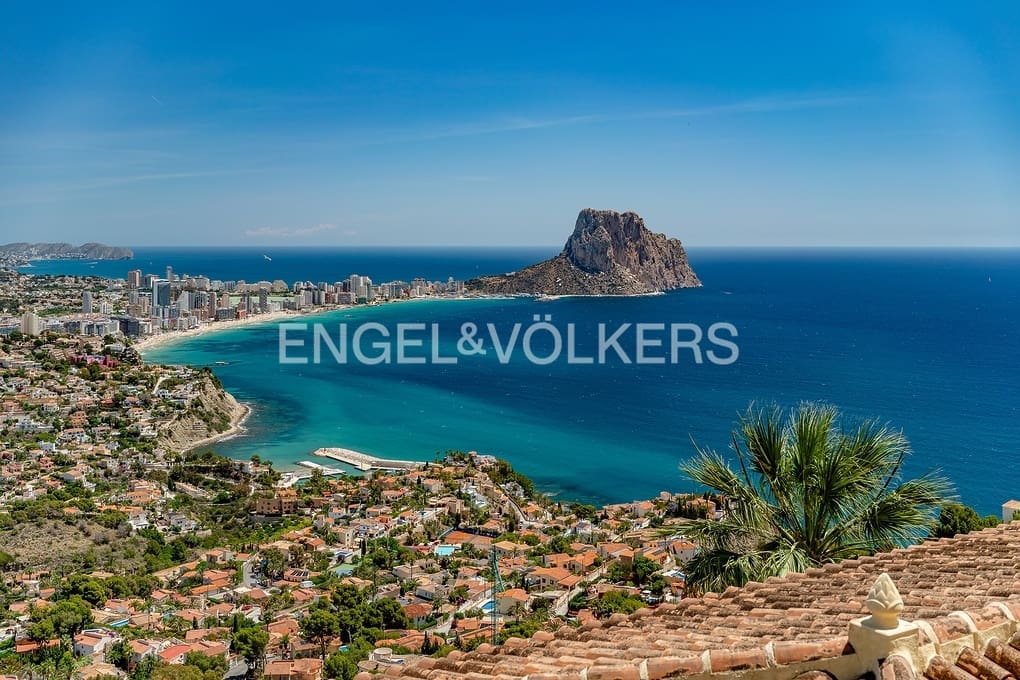 3 soveværelse Villa til salg i Calpe / Calp med swimmingpool garage - € 699.900 (Ref: 9031163)