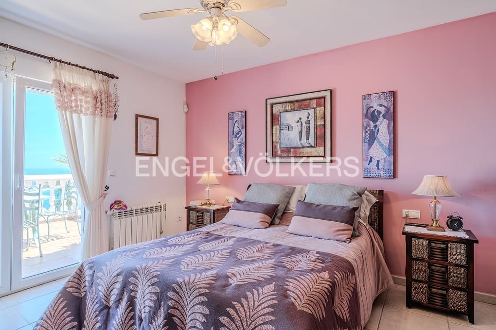 3 soveværelse Villa til salg i Calpe / Calp med swimmingpool garage - € 699.900 (Ref: 9031163)