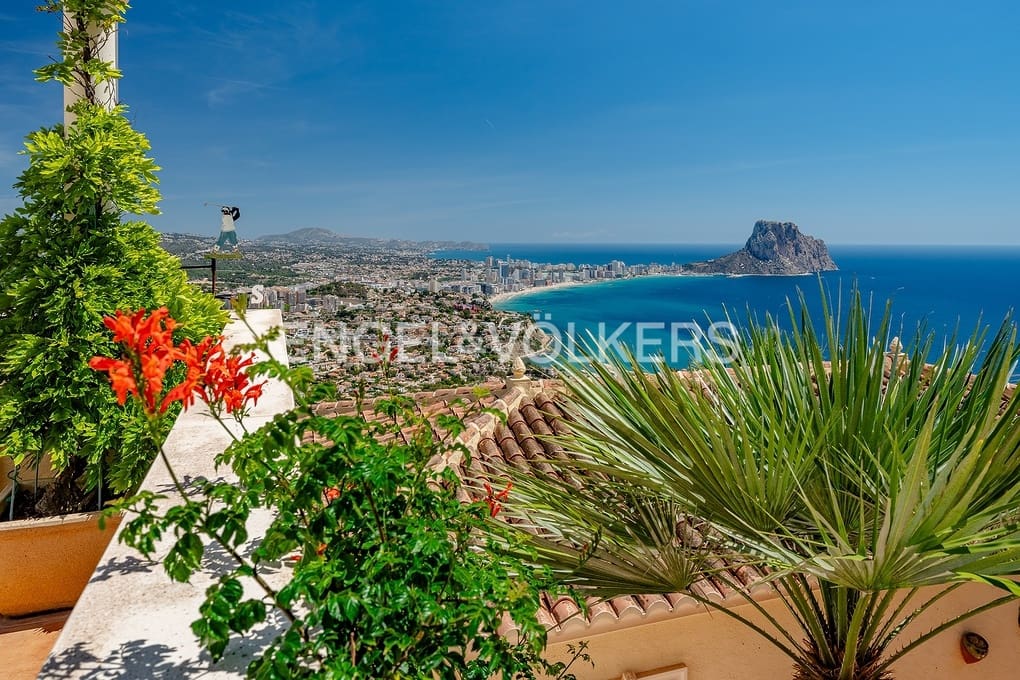3 soveværelse Villa til salg i Calpe / Calp med swimmingpool garage - € 699.900 (Ref: 9031163)