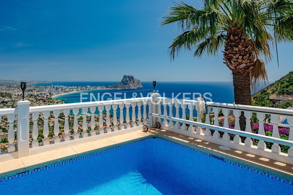 3 soveværelse Villa til salg i Calpe / Calp med swimmingpool garage - € 699.900 (Ref: 9031163)