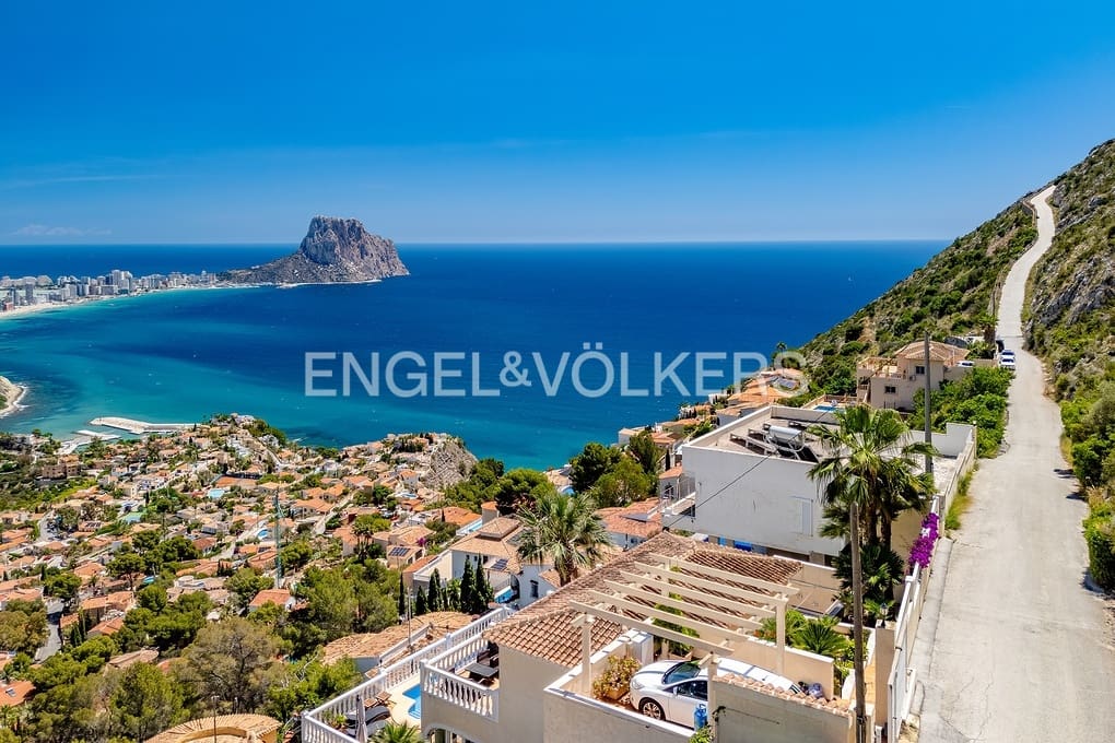 3 soveværelse Villa til salg i Calpe / Calp med swimmingpool garage - € 699.900 (Ref: 9031163)