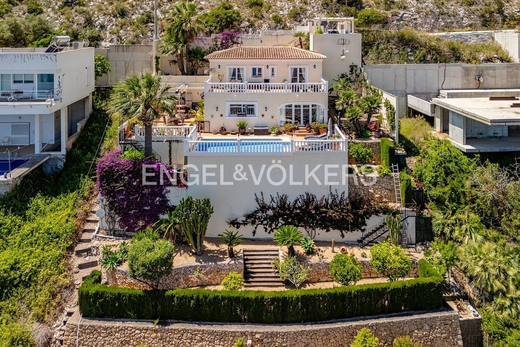 3 soveværelse Villa til salg i Calpe / Calp med swimmingpool garage - € 699.900 (Ref: 9031163)