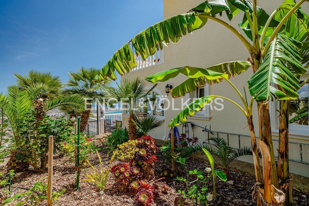 3 soveværelse Villa til salg i Calpe / Calp med swimmingpool garage - € 669.000 (Ref: 9031163)