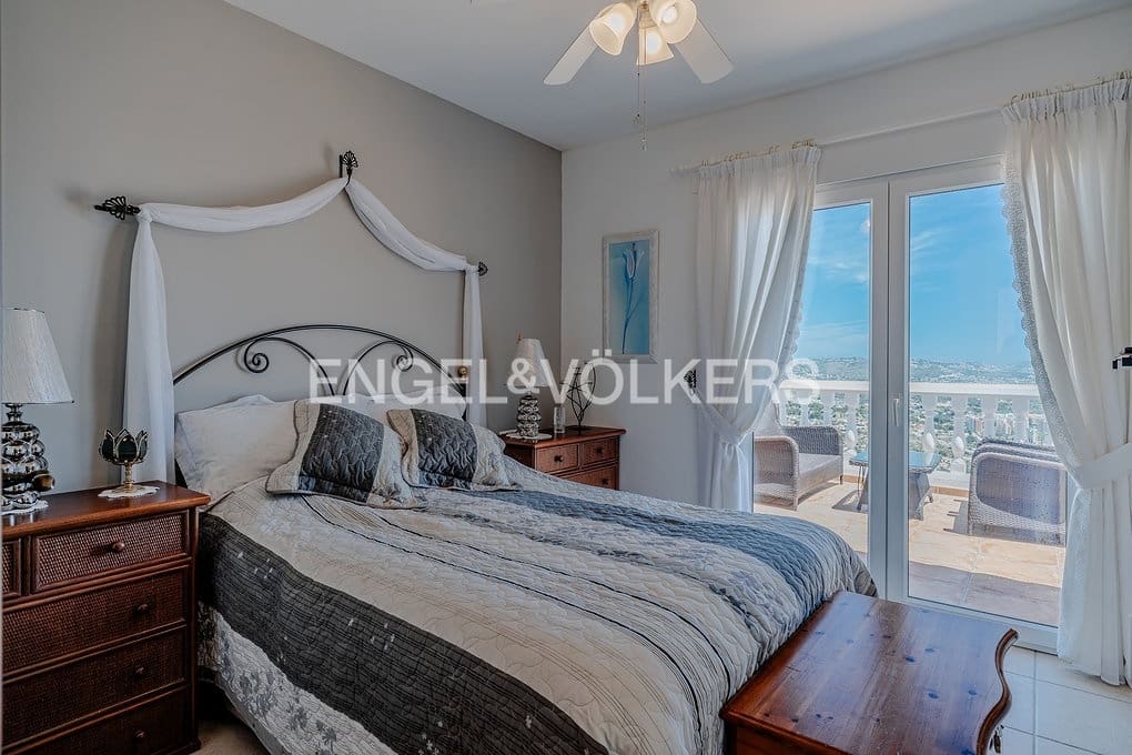 3 soveværelse Villa til salg i Calpe / Calp med swimmingpool garage - € 669.000 (Ref: 9031163)