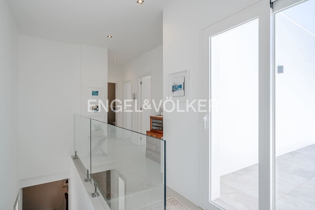 3 soveværelse Villa til salg i Moraira med swimmingpool garage - € 1.430.000 (Ref: 9051720)