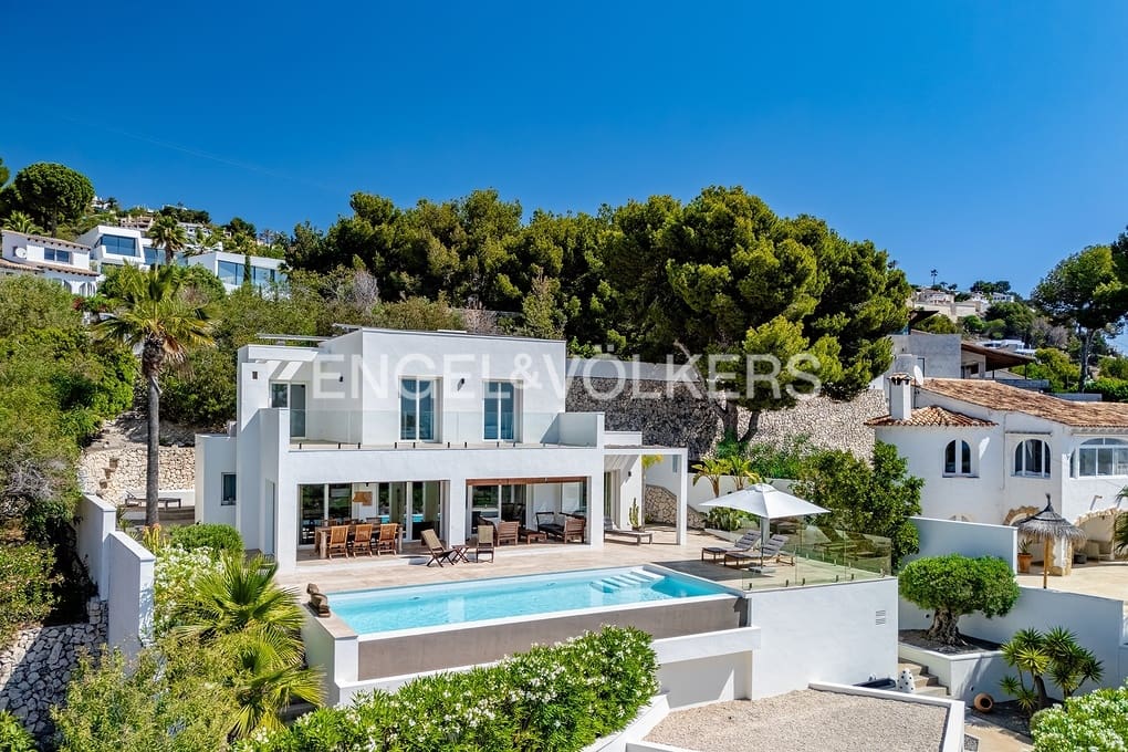 3 soveværelse Villa til salg i Moraira med swimmingpool garage - € 1.430.000 (Ref: 9051720)