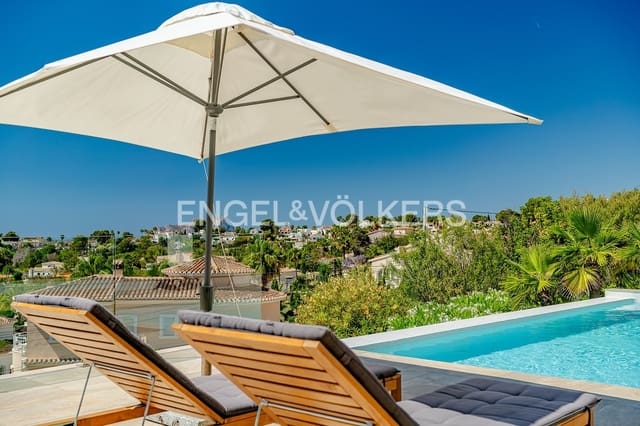 3 soverom Villa til salgs i Moraira, Teulada-Moraira med svømmebasseng garasje - € 1 430 000 (Ref: 9051720)