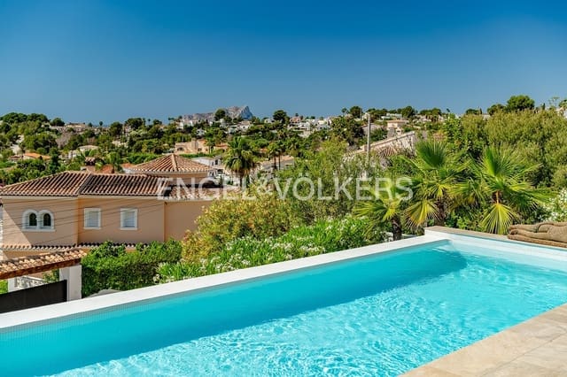 3 soverom Villa til salgs i Moraira, Teulada-Moraira med svømmebasseng garasje - € 1 430 000 (Ref: 9051720)