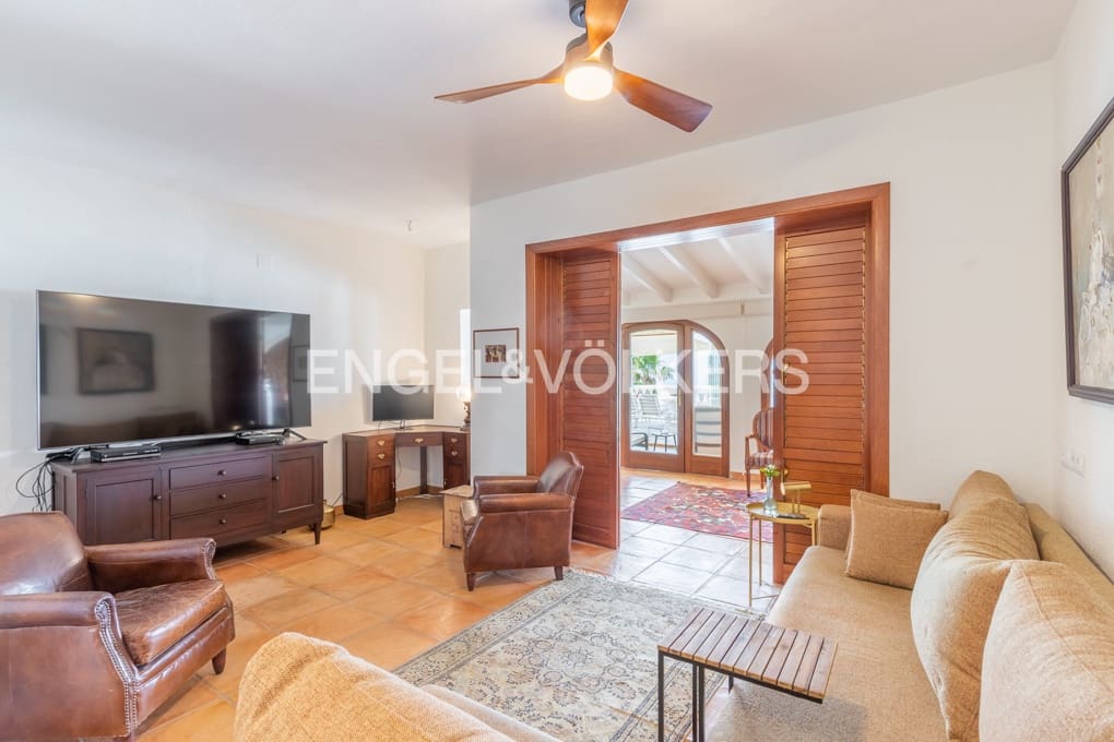 4 soveværelse Villa til salg i Cumbre del Sol med swimmingpool garage - € 2.497.000 (Ref: 9061872)