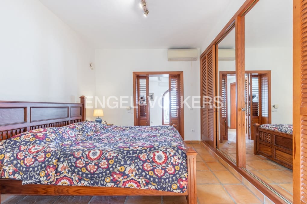 4 soveværelse Villa til salg i Cumbre del Sol med swimmingpool garage - € 2.497.000 (Ref: 9061872)