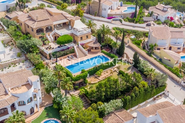 4 soveværelse Villa til salg i Cumbre del Sol, Benitachell / Benitatxell med swimmingpool garage - € 2.497.000 (Ref: 9061872)