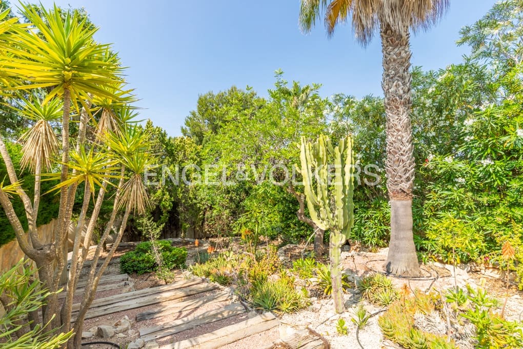 4 soveværelse Villa til salg i Cumbre del Sol med swimmingpool garage - € 2.497.000 (Ref: 9061872)