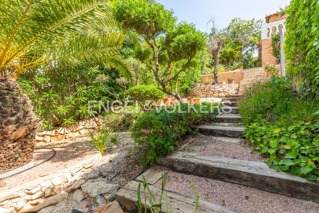 4 soveværelse Villa til salg i Cumbre del Sol med swimmingpool garage - € 2.497.000 (Ref: 9061872)