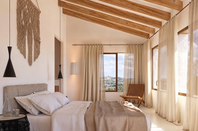 4 bedroom Finca/Country House for sale in Moraira, Teulada-Moraira with pool garage - € 1,795,000 (Ref: 9066687)