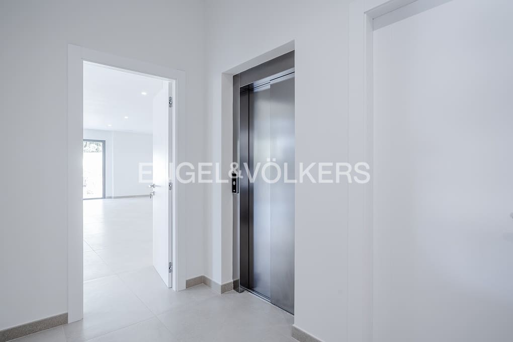 5 soveværelse Villa til salg i Altea med swimmingpool garage - € 2.950.000 (Ref: 9097631)