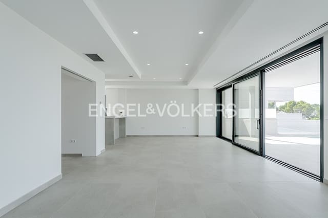 5 bedroom Villa for sale in Altea with pool garage - € 2,950,000 (Ref: 9097631)