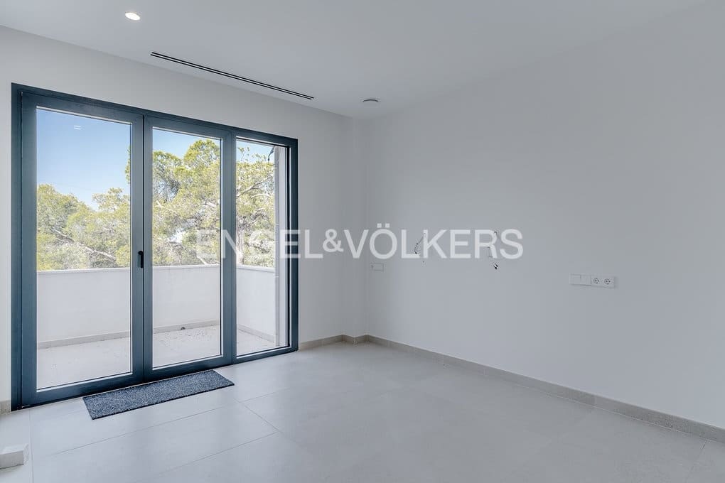 5 bedroom Villa for sale in Altea with pool garage - € 2,750,000 (Ref: 9097631)