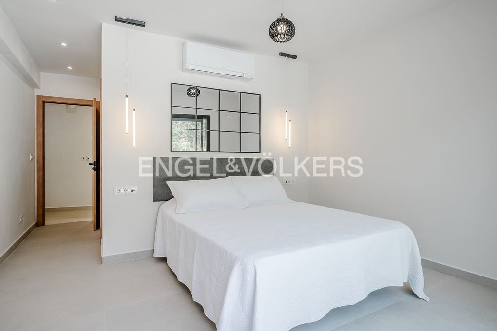 5 soverom Villa til salgs i Benissa med svømmebasseng garasje - € 1 950 000 (Ref: 9101693)