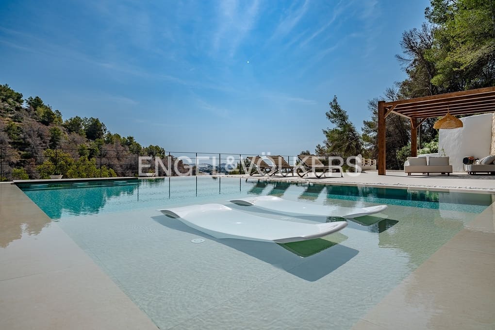 5 soverom Villa til salgs i Benissa med svømmebasseng garasje - € 1 950 000 (Ref: 9101693)