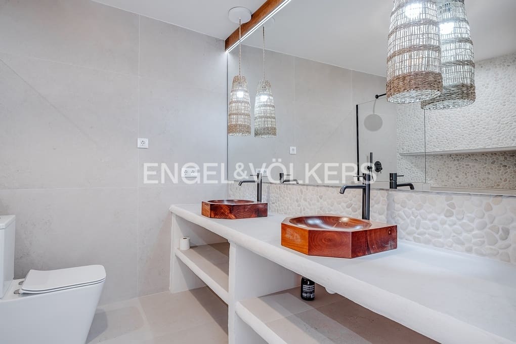 5 soverom Villa til salgs i Benissa med svømmebasseng garasje - € 1 950 000 (Ref: 9101693)