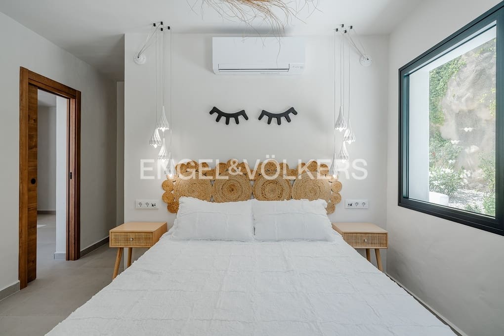 5 soverom Villa til salgs i Benissa med svømmebasseng garasje - € 1 950 000 (Ref: 9101693)