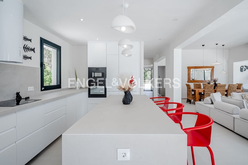 5 soverom Villa til salgs i Benissa med svømmebasseng garasje - € 1 950 000 (Ref: 9101693)