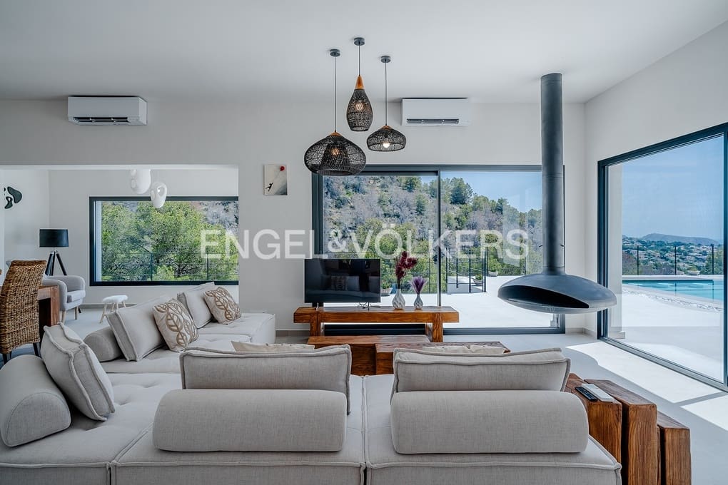 5 soverom Villa til salgs i Benissa med svømmebasseng garasje - € 1 950 000 (Ref: 9101693)