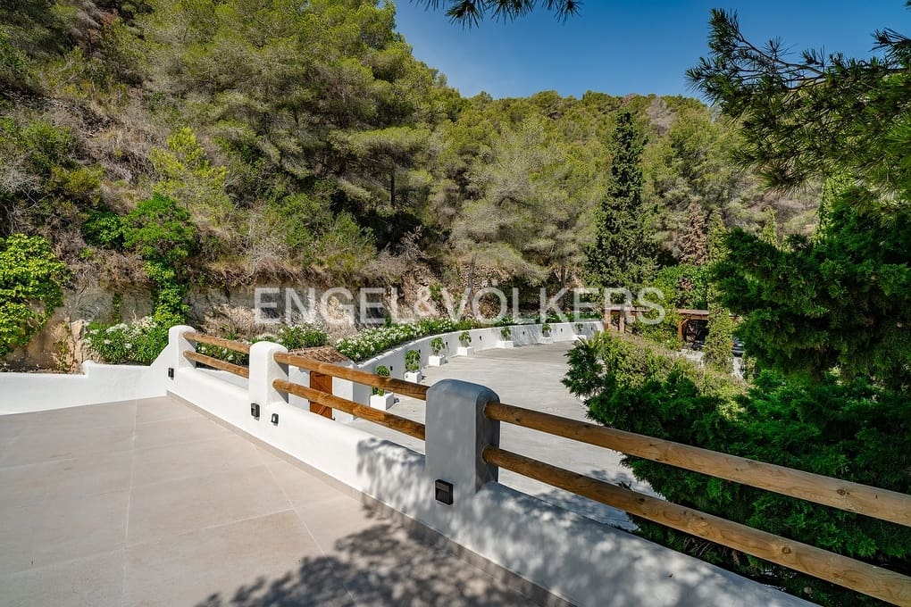 5 soverom Villa til salgs i Benissa med svømmebasseng garasje - € 1 950 000 (Ref: 9101693)